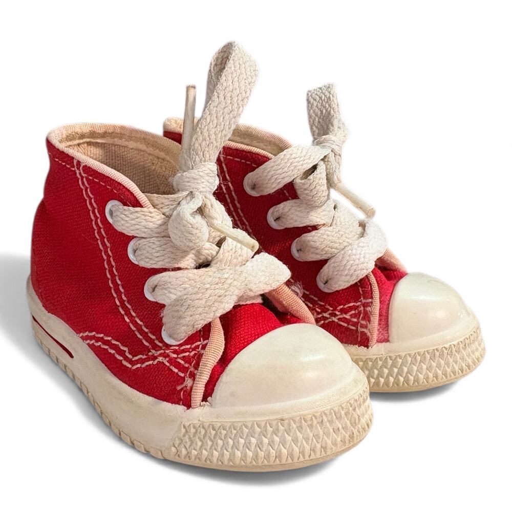 Vintage Dyna-Kids Sz 2 Baby Red Hightop Shoes w/
White Laces